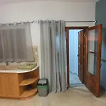 شقة Australia
